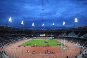 【九游会】维尼修斯迎25岁生日 贝林厄姆社媒晒合照见证深厚友谊