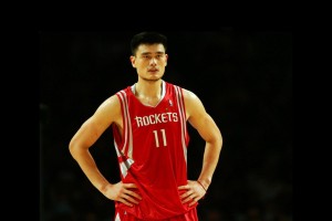  J9九游会平台_科莫三连胜势如破竹，小法盛赞全队表现，莫拉塔转会悬念即将揭晓